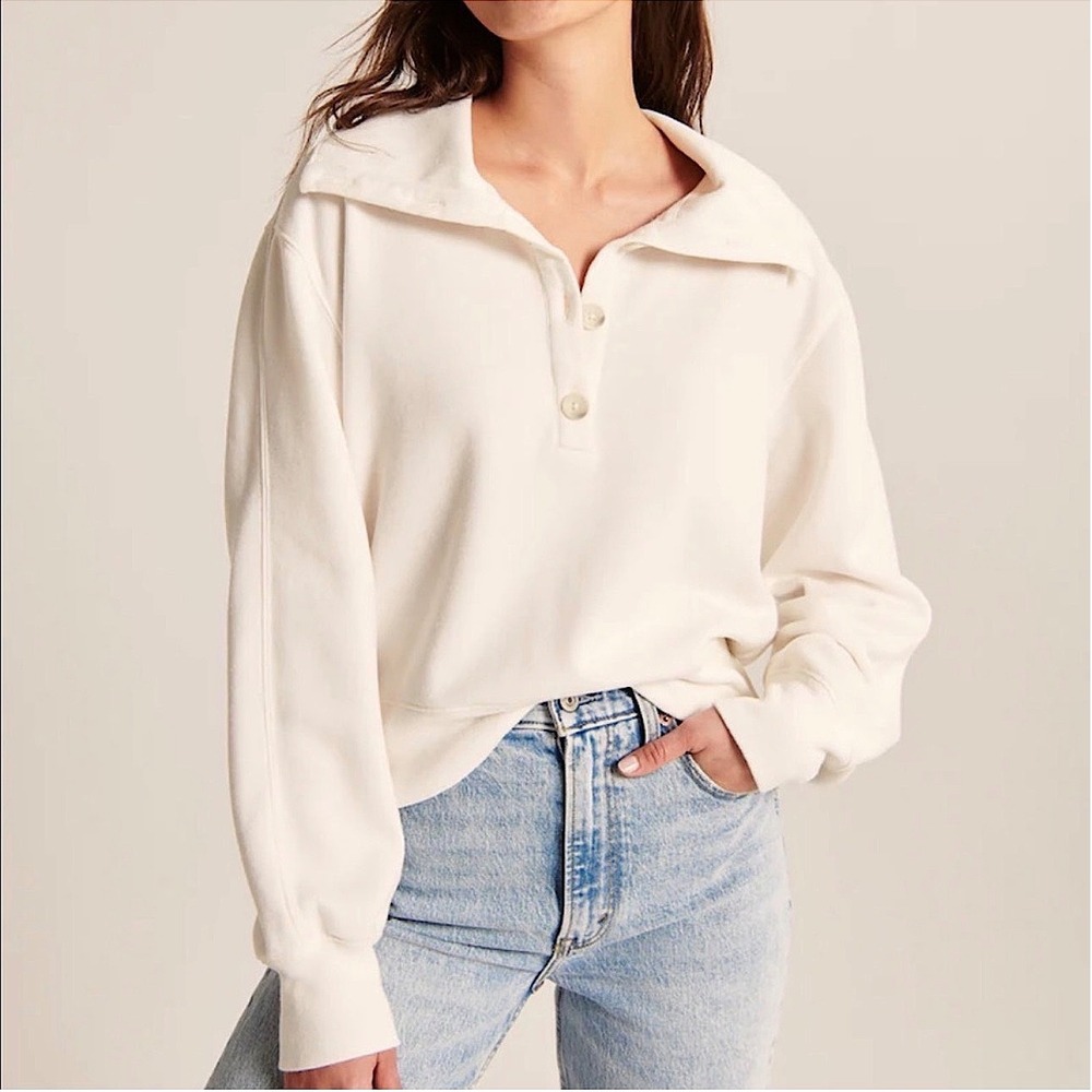 Abercrombie & Fitch Sweatshirt Soft AF Button Grey Cream‎ Henley Pullover Preppy